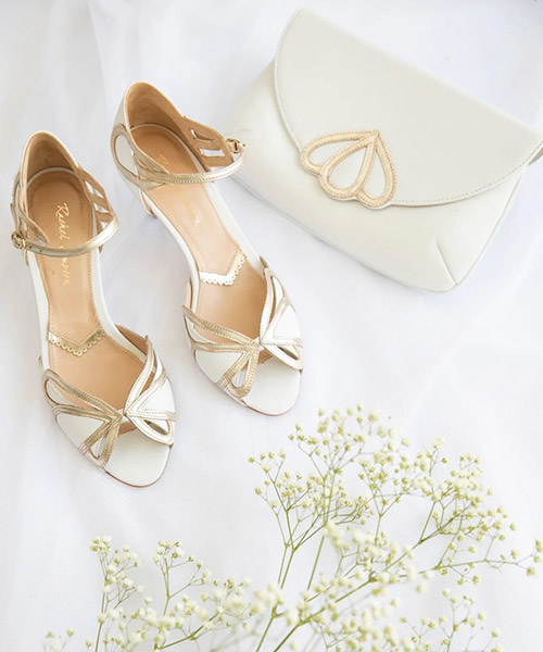 Sandali da sposa color nude con fiocco e pochette bianca — Tulle Calzature, Torino