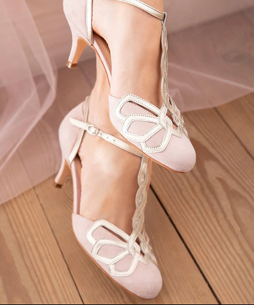 Décolleté rosa con dettaglio traforato, cinturino a T e tacco a spillo — Tulle Calzature, Torino